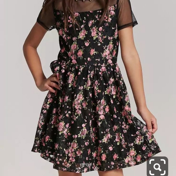 Floral lace dress - Picture 7 of 7